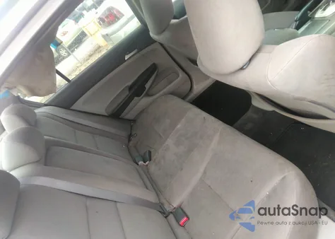 2011 Honda Accord 2.4 Lx из США, поврежденный, VIN 1HGCP2F35BA014206